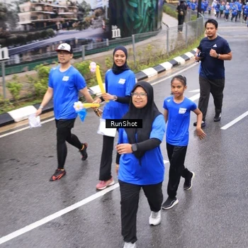 Runner Photo 7941623