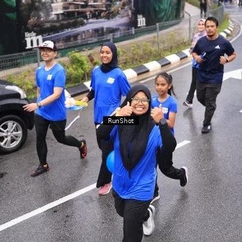 Runner Photo 7941632
