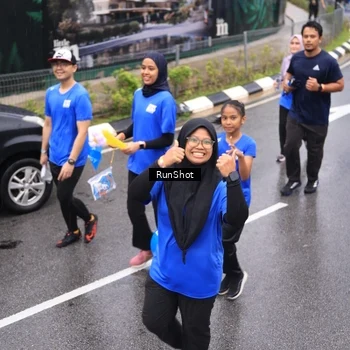 Runner Photo 7941634