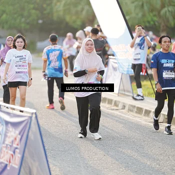 Runner Photo 7941635