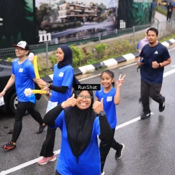 Runner Photo 7941642