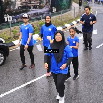 Runner Photo 7941657