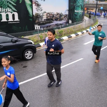 Runner Photo 7941666