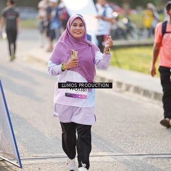 Runner Photo 7941683