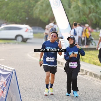 Runner Photo 7941684