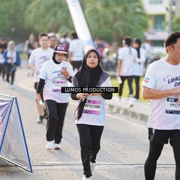 Runner Photo 7941689