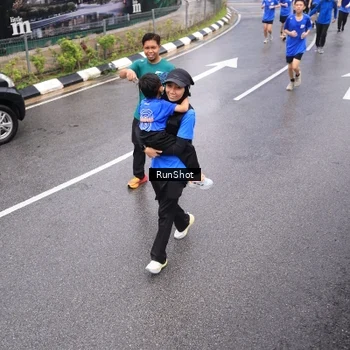 Runner Photo 7941699
