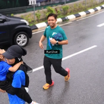 Runner Photo 7941712