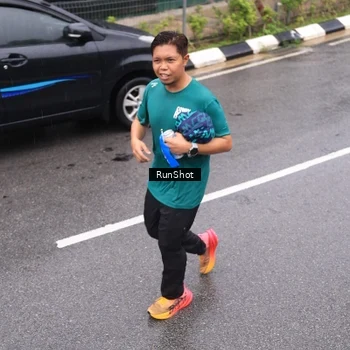 Runner Photo 7941727