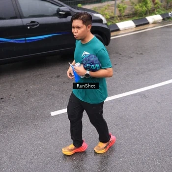 Runner Photo 7941732