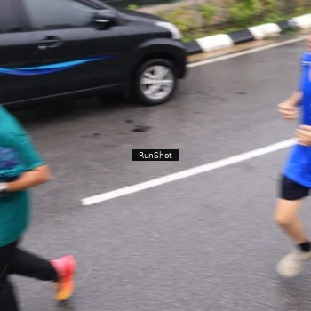Runner Photo 7941744