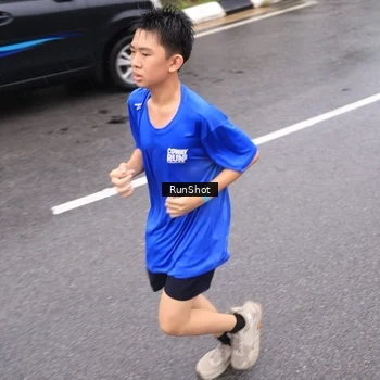 Runner Photo 7941751
