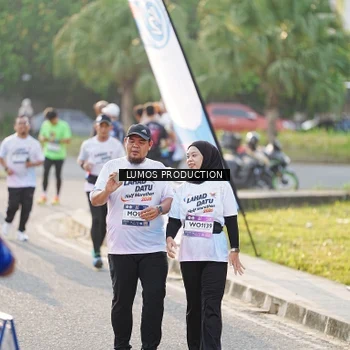 Runner Photo 7941759