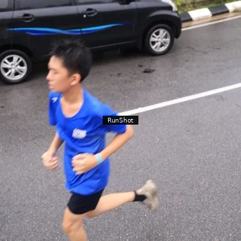 Runner Photo 7941761