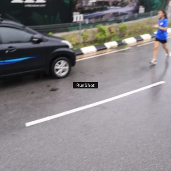 Runner Photo 7941764