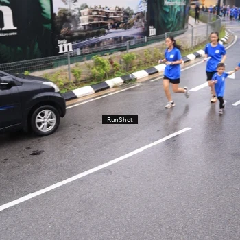 Runner Photo 7941770