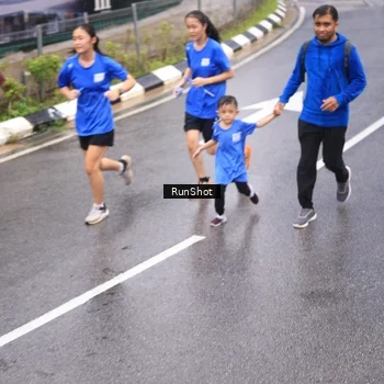 Runner Photo 7941779