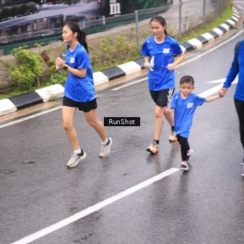 Runner Photo 7941780