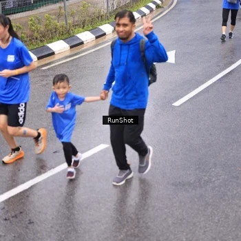 Runner Photo 7941796