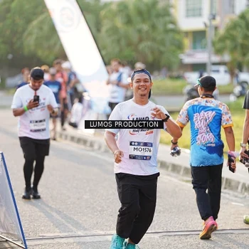 Runner Photo 7941797