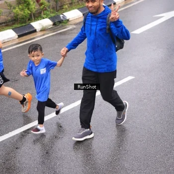 Runner Photo 7941810
