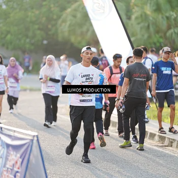 Runner Photo 7941820