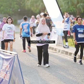 Runner Photo 7941836