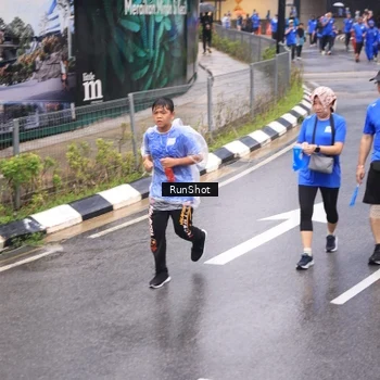 Runner Photo 7941840