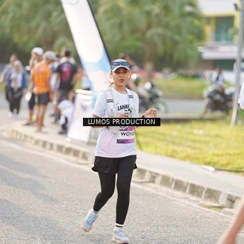 Runner Photo 7941851