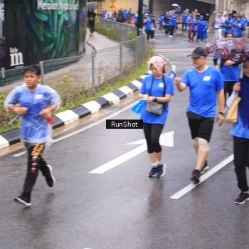 Runner Photo 7941854