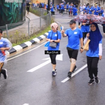 Runner Photo 7941855