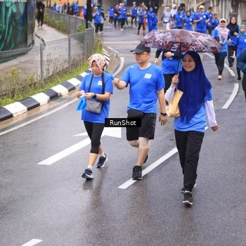 Runner Photo 7941860