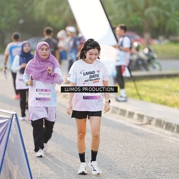 Runner Photo 7941868