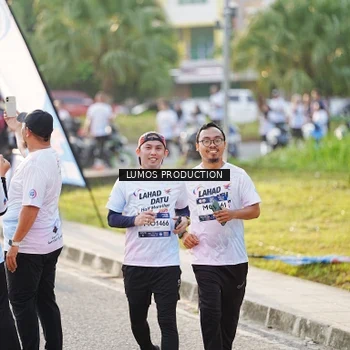 Runner Photo 7941872