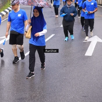 Runner Photo 7941874