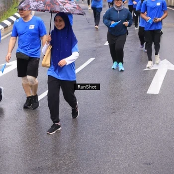 Runner Photo 7941876