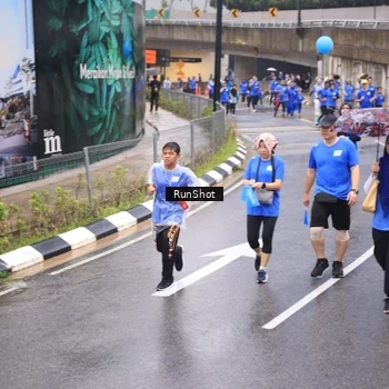 Runner Photo 7941886