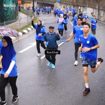 Runner Photo 7941921