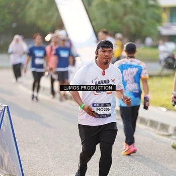 Runner Photo 7941925