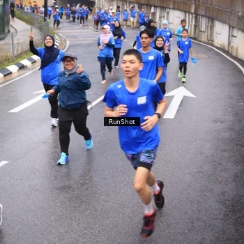Runner Photo 7941927