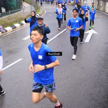 Runner Photo 7941931