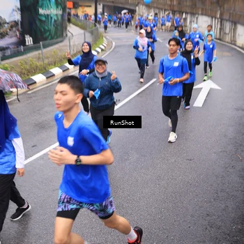Runner Photo 7941935