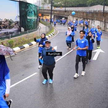 Runner Photo 7941939
