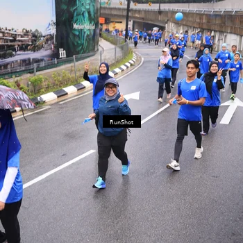 Runner Photo 7941942