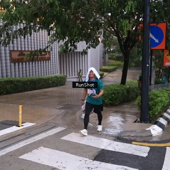 Runner Photo 7941943
