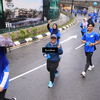 Runner Photo 7941950