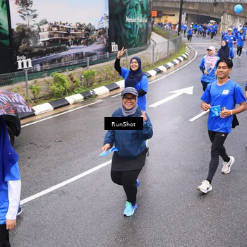 Runner Photo 7941955