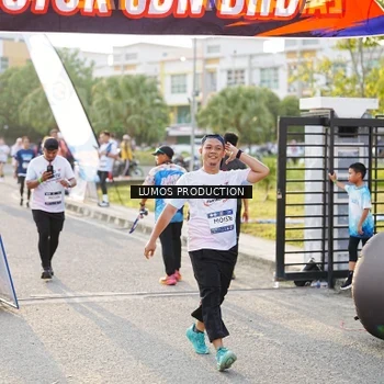 Runner Photo 7941957