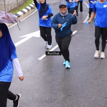 Runner Photo 7941964