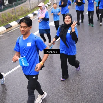 Runner Photo 7941972